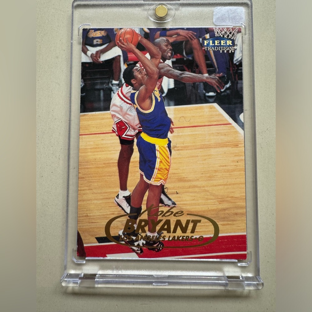 1998 Fleer Tradition Kobe Bryant #1 LA Lakers
With Michael Jordan